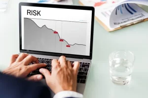 7 Risiko Terbesar dalam Investasi Saham dan Cara Menghindarinya
