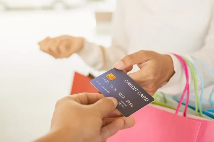 Cara Bijak Menggunakan Kartu Kredit untuk Menghindari Bunga yang Tinggi
