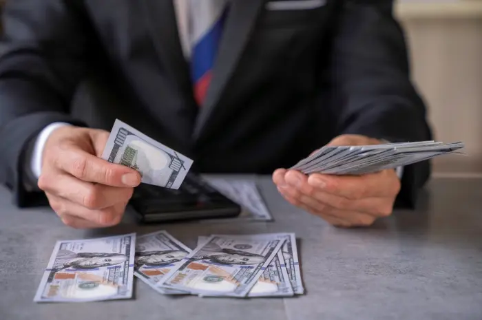 Penerbit Obligasi (Issuer)