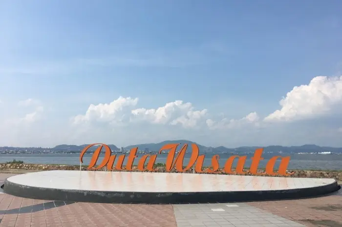 Pantai Duta Wisata